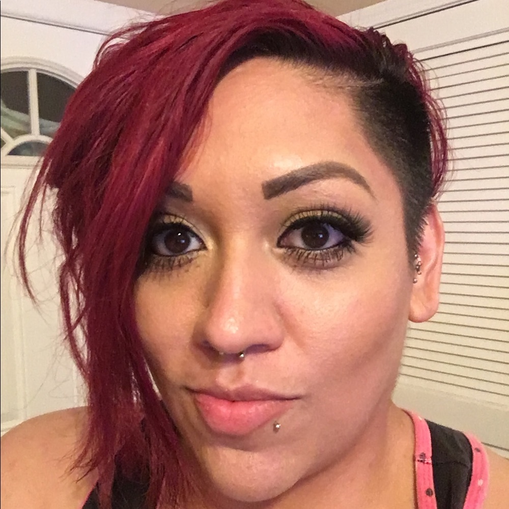 Meet your Posher, Karla